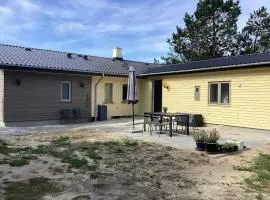 8 person holiday home in Blåvand-By Traum