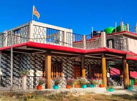 Golden Apple Garden Homestay by StayApart: Kalimpong şehrinde bir otoparklı otel