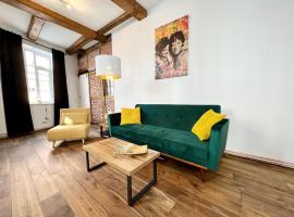 Historisches Altstadt Juwel mit 2 Zimmern inklusive Netflix, self catering accommodation in Stade