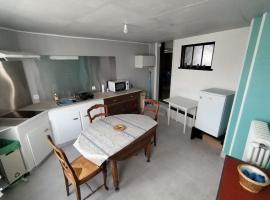 L'Appart' Abri vélos - Bikes shelter, hotel v destinaci Châtellerault