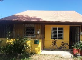 Le Patio Fleuri - Studio et terrasse privé à Cayenne, holiday rental sa Cayenne