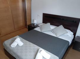 Apartamento terra1, hotel in Caldas de Reis