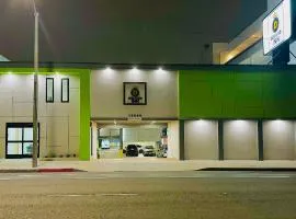 Deluxe Inn Hawthorne/ LAX