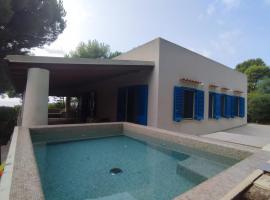 Ustica Mari e Carlo Contrada Ogliastrello, hotel din Ustica