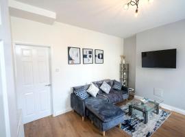 Entire House-Merseyside-Liverpool, villa in Birkenhead
