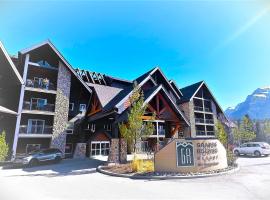 Luxury Two Queen Beds Condo - Grande Rockies Resort Indoor Parking Pool Hot tub GYM, spa hotel in Canmore