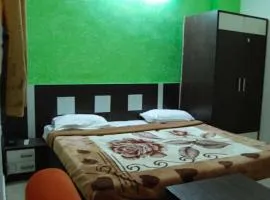 Goroomgo Viren Holiday Home Agra