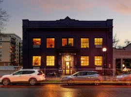 The Acoma House, hotel in Denver