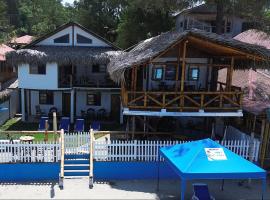 Hostal SoleMare, παραθεριστική κατοικία σε Montañita