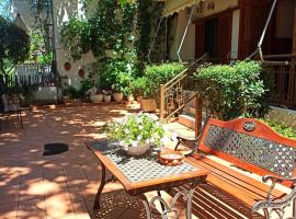 Papadioti Apartments, hotel v destinaci Pefki