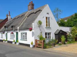 The Brambles, cabana o cottage a Horning