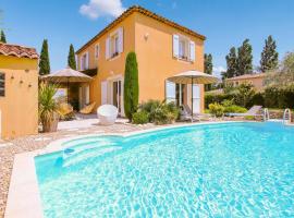 Nice Home In Morires-ls-avignon With Private Swimming Pool, Can Be Inside Or Outside, hotel Morières-lès-Avignonban