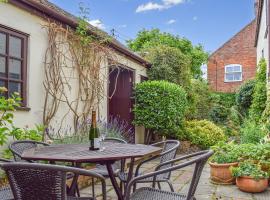 Honeysuckle Cottage, hotel with parking in Mickleton