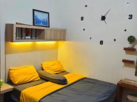 Salifa Rooms, hotel in Teko