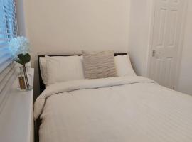 Flat 7 - Newly Renovated, orlofshús/-íbúð í Portsmouth