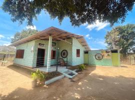 Jungle House and Camping Tents, hostel in Tissamaharama