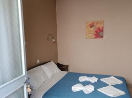 GIOTAS APARTMENTS - STUDIOS, country house di Argalasti