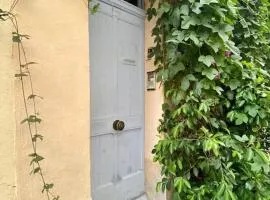 Click Casa Lamartine 2k usd wk Cassis Provence Fab Ideal Location