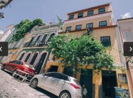 Tamboleiros Hotel & Hostel: Salvador şehrinde bir kendin pişir kendin ye tesisi