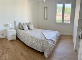 Cosy room - Maison covoyageurs, bed & breakfast i Pessac