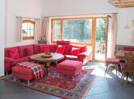 Holiday flat with Jacuzzi for 6 persons-Lenzerheide, apartamento en Lenzerheide