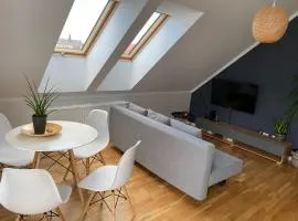 RUBY Apartment- self checkin 24h