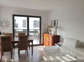 Appartement avec Balcon Pontoise PARIS Nord-ouest, place to stay in Pontoise
