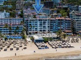 one Beach st hotel - beach Front 2BD 2BA WITH BALCONY in Zona Romantic Puerto Vallarta