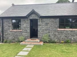 River Cottage, hotel with parking in Portglenone