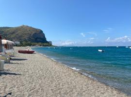 Casa Vacanze - Oliveri - Sicilia, hotel v destinaci Oliveri