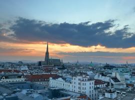 Center Apartment with 360&deg; Rooftop