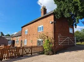 Deepmoor Farmhouse, Doveridge, Derbys.