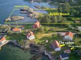 Cabin at the sea close to public beach with a jumpingtower、Höviksnäsのシャレー