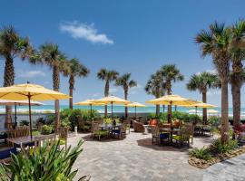 Delta Hotels by Marriott Daytona Beach Oceanfront, отель в Дейтона-Бич, рядом находится Поле для мини-гольфа Hawaiian Falls