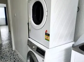 PROMO! Entire 2 Bedroom Unit Near Train Station! Free Parking & Wifi!