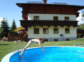 Hotel - Pension Ötzmooshof, guest house in Sankt Johann im Pongau