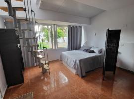 Captain Morgan House, homestay in Arona