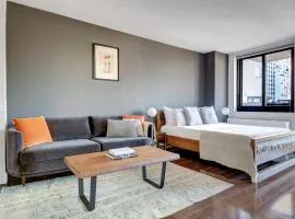 UES Studio w Balcony Gym nr subway NYC-240