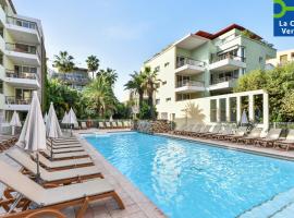 Résidence Pierre & Vacances Premium Port Prestige, hotel in Antibes