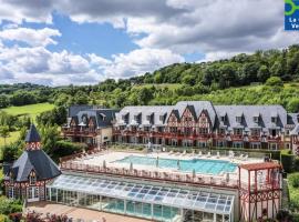 Pierre & Vacances Premium Residence & Spa Houlgate – hotel w mieście Houlgate