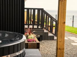 The Shepherds Rests Luxury Glamping, tented camp en Carnlough