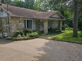 Residence Orleans (inground pool), cottage in Sainte-Petronille