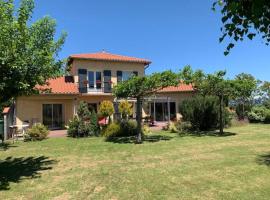 VILLA des CHEMINS, sumarhús í Cussac-sur-Loire