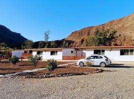 Cosy Apartment in the Mountains near Maspalomas, apartment in Artedara