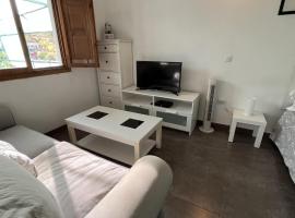 Cosy Country Studio near Maspalomas and Fataga, апартаменти у місті Artedara