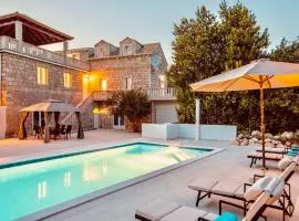Villa Pendo 1450- Full private luxury property