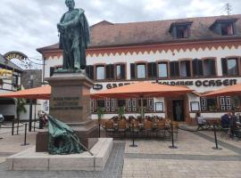 Hotel zum Goldenen Ochsen, hotel a Maikammer