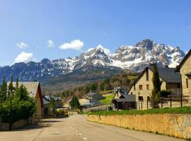 Valtrama Suite, hotel in Tramacastilla de Tena
