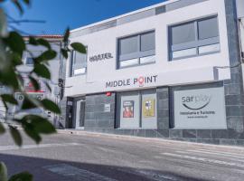 Hostel Middle Point, alberg a Sardoal