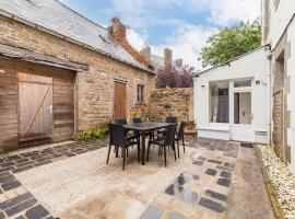 Les Choucas - Maison pour 9 avec terrasse, casa de temporada em Plouaret